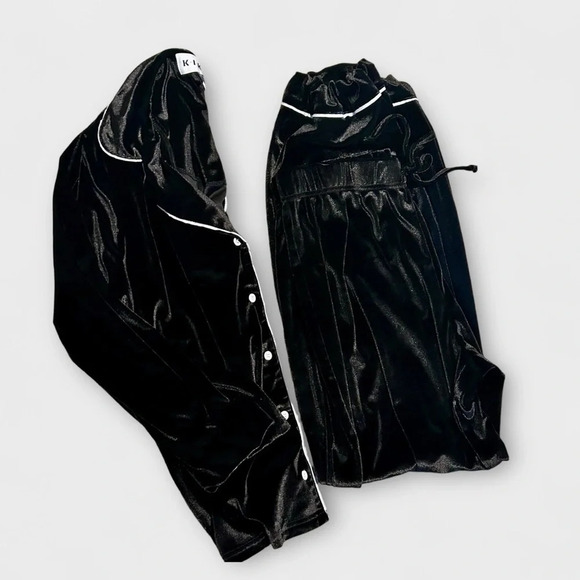 KIKIT Nordstrom Womans Luxurious Long Sleeve Sleepwear Velour Pj Set Size Large - Picture 4 of 9